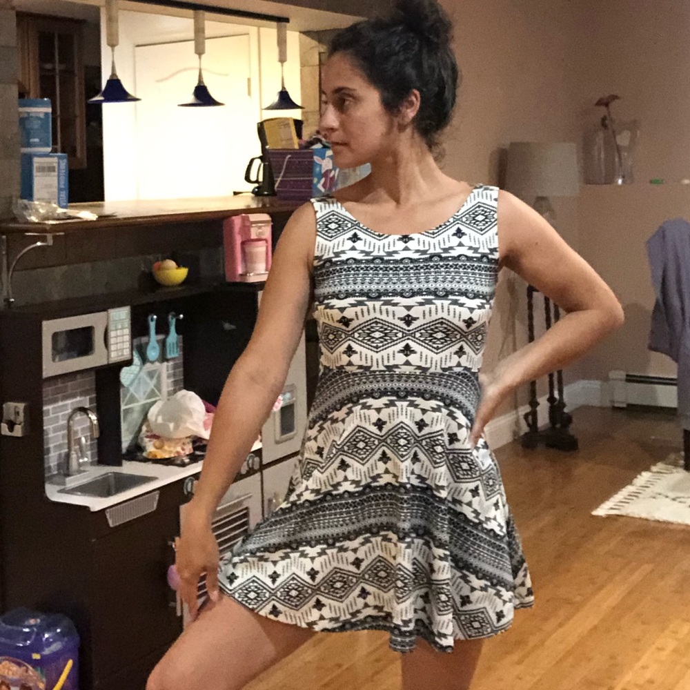 H&M Aztec dress - Picture 7 of 7